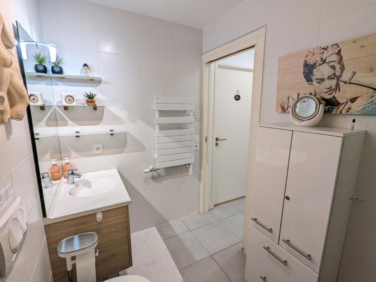 Arcachon Centre Ville - Charmant T2 Avec Balcon, Parking Securise, Proche Gare, Commerces Et Plage - Fr-1-420-90 Exterior foto
